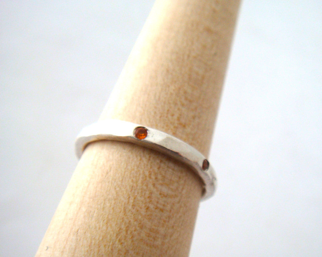 ring / band 2MM + gemstones