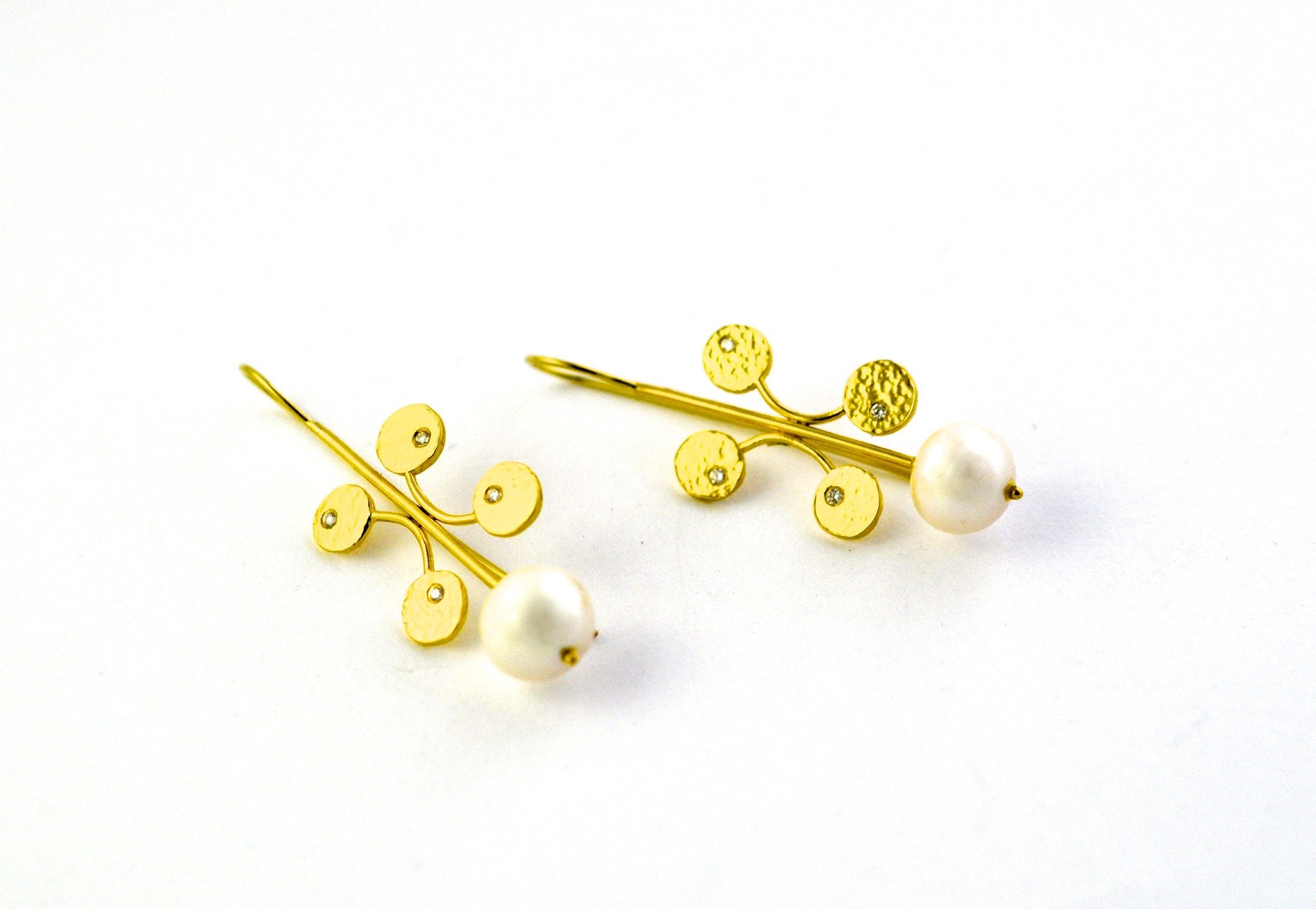 earrings / gold hammered 22k discs + diamonds + pearls