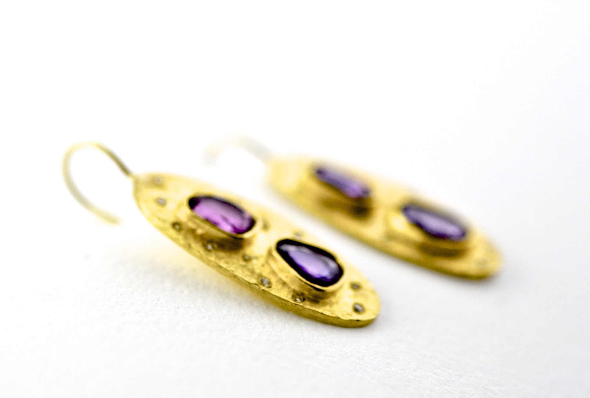 earrings / gold hammered 22k + rose cut sapphires