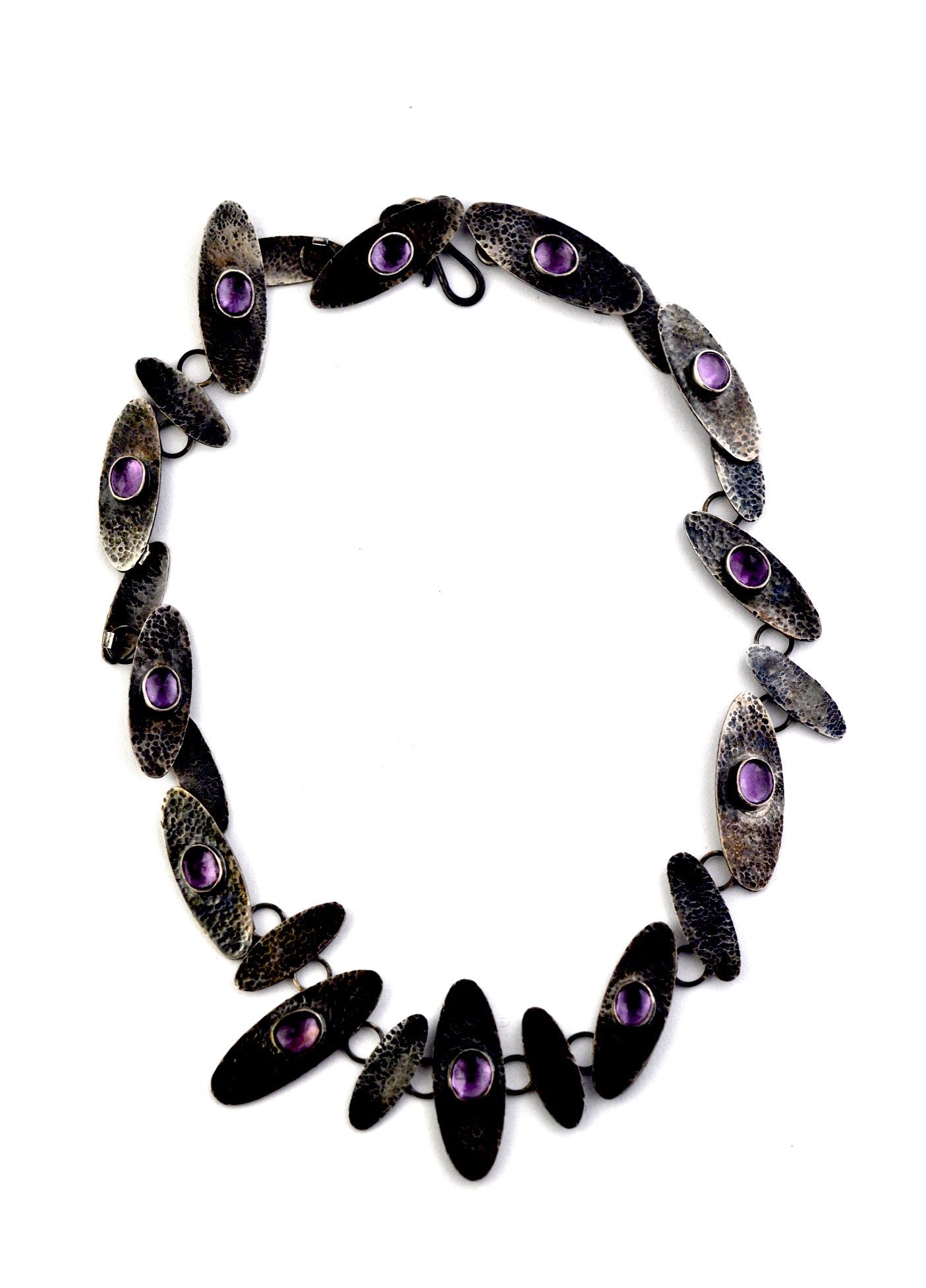 necklace / silver oxidized + Amethyst
