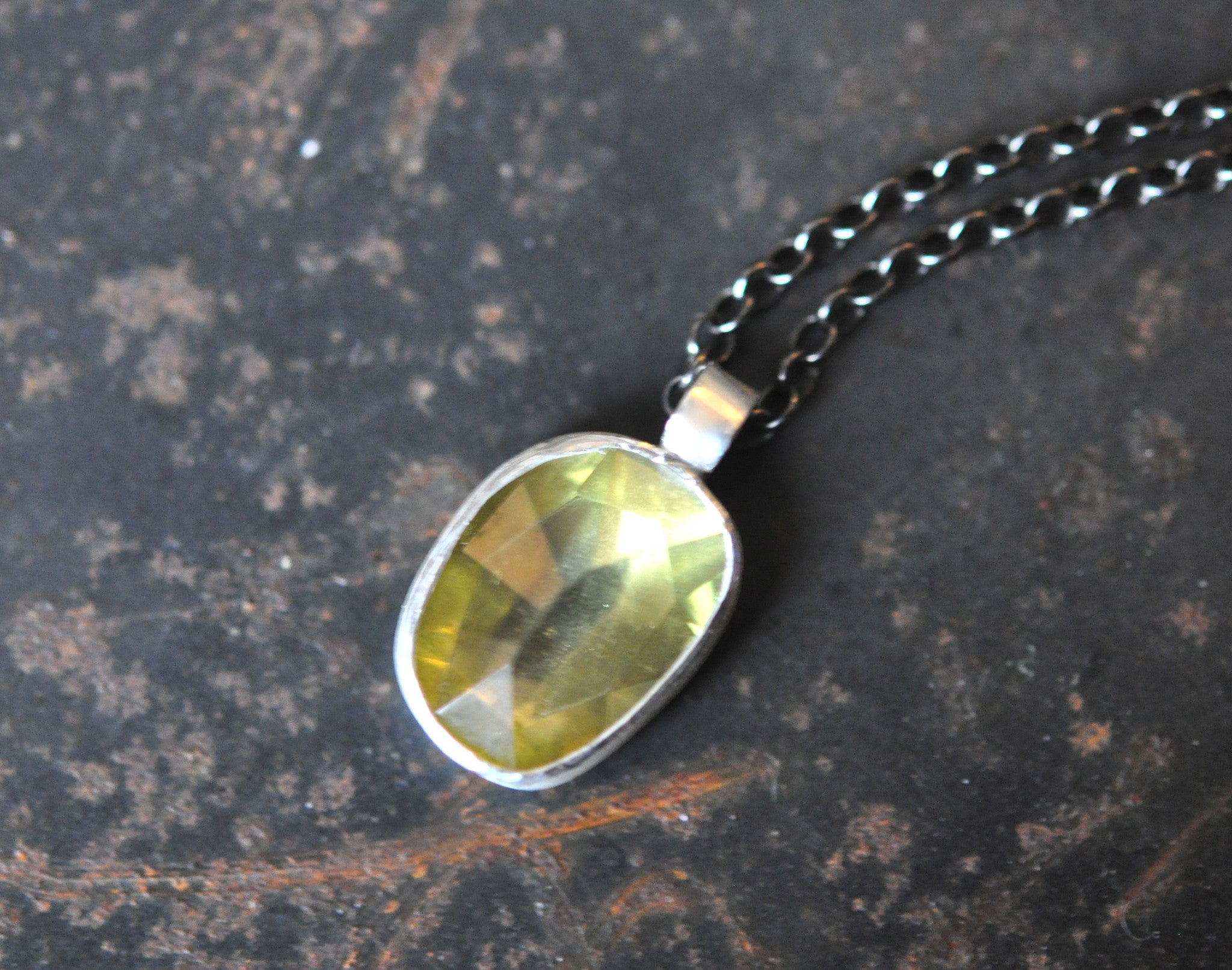 workshop / intro to working with metals + bezel setting gemstones