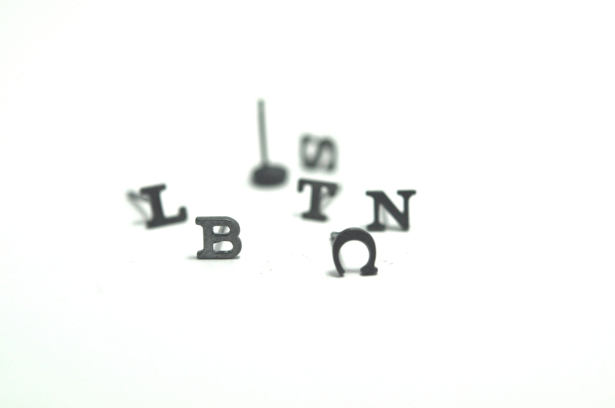 earrings / studs ALPHABET NUMBERS