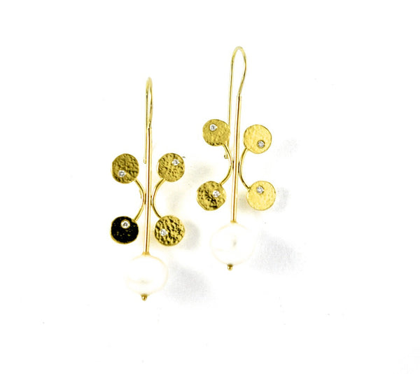 earrings / gold hammered 22k discs + diamonds + pearls