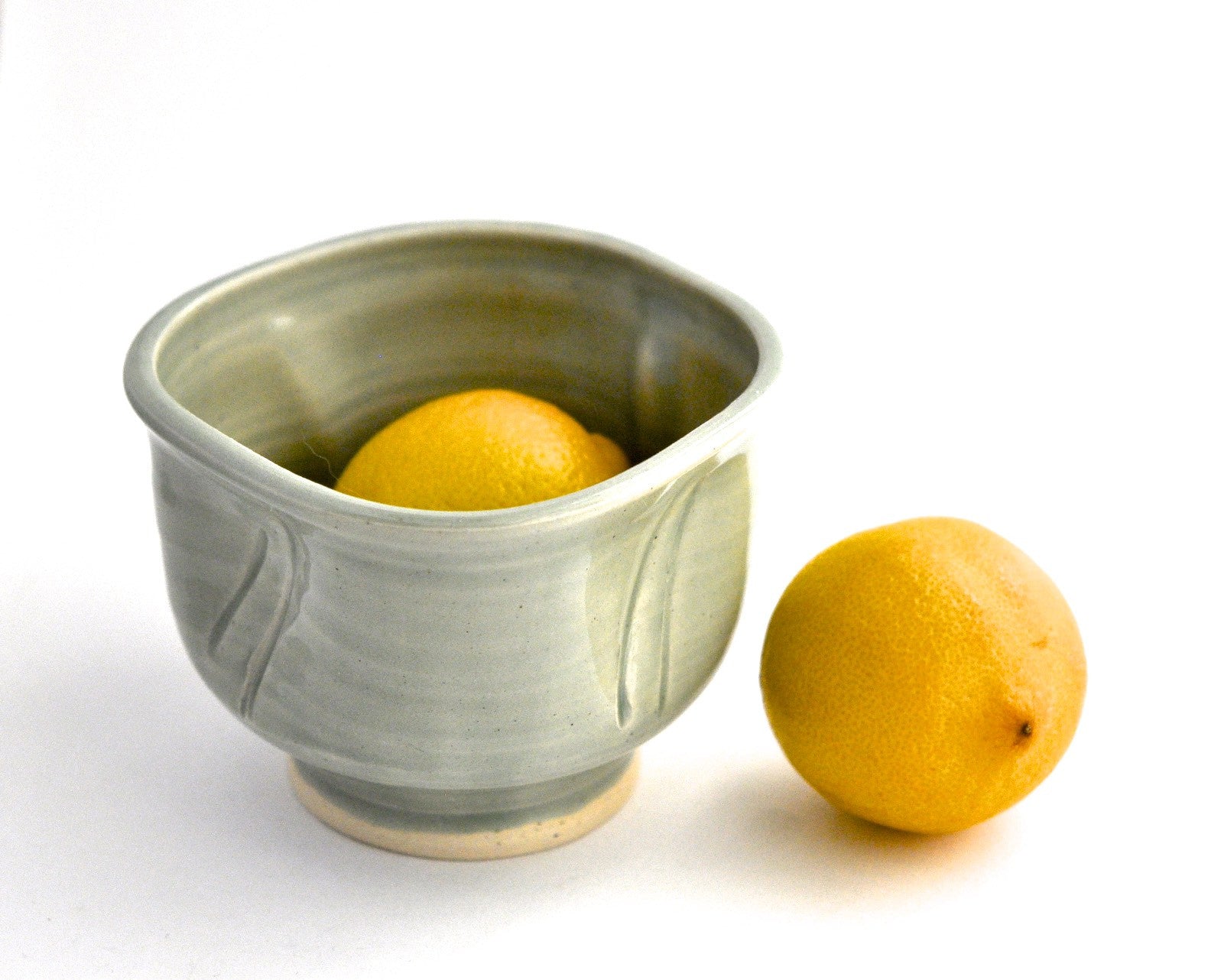 table / cup celadon