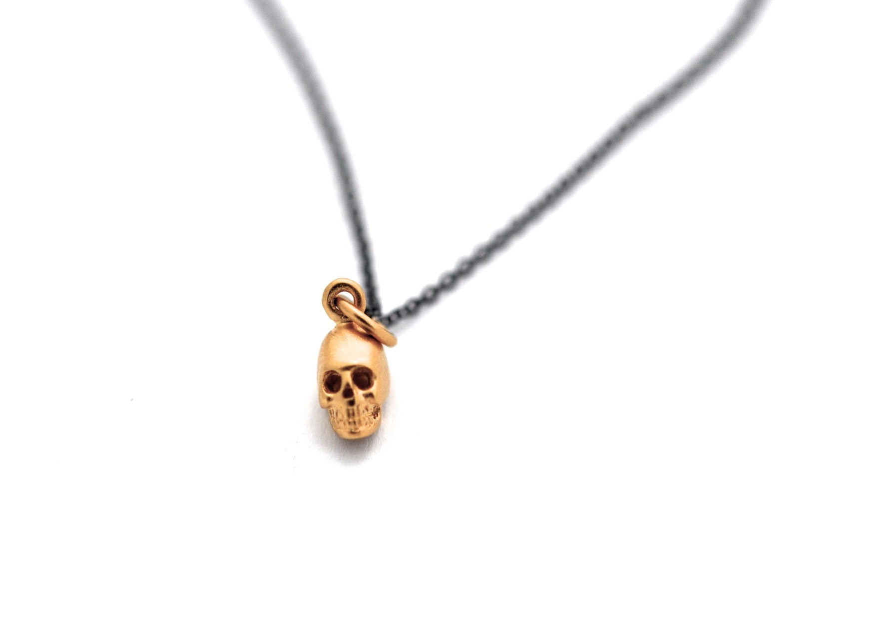 necklace / silver tiny SKULL charm on fine chain