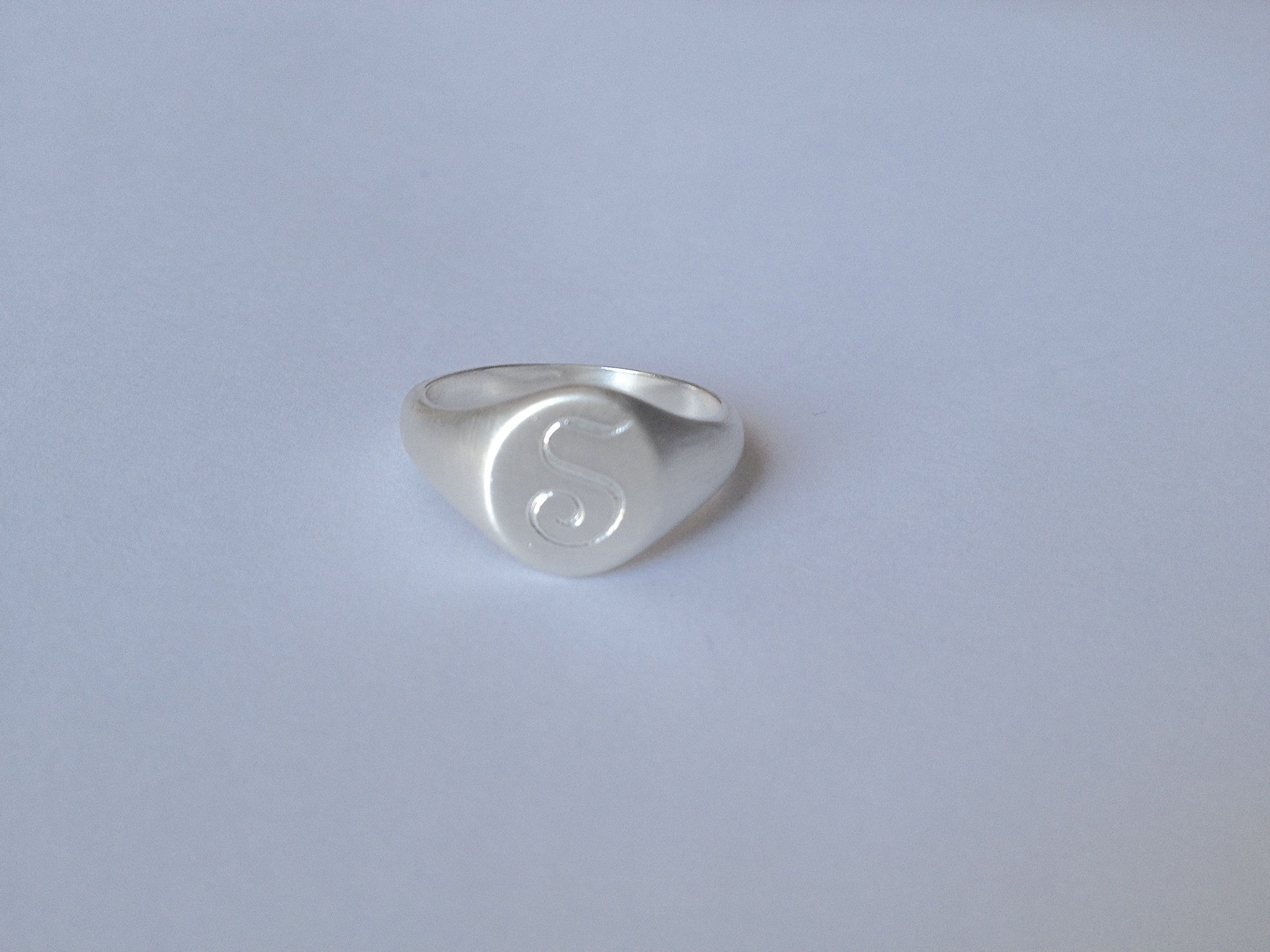 ring / signet ring SIMPLE OVAL